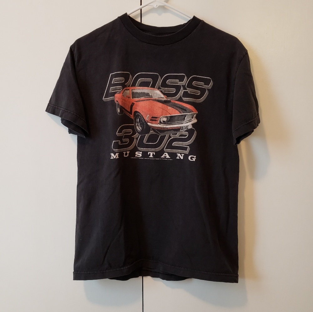 Vintage Mustang graphic tee shirt